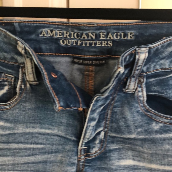 American Eagle Stretch Medium Wash Denim Shorts - Picture 2 of 3
